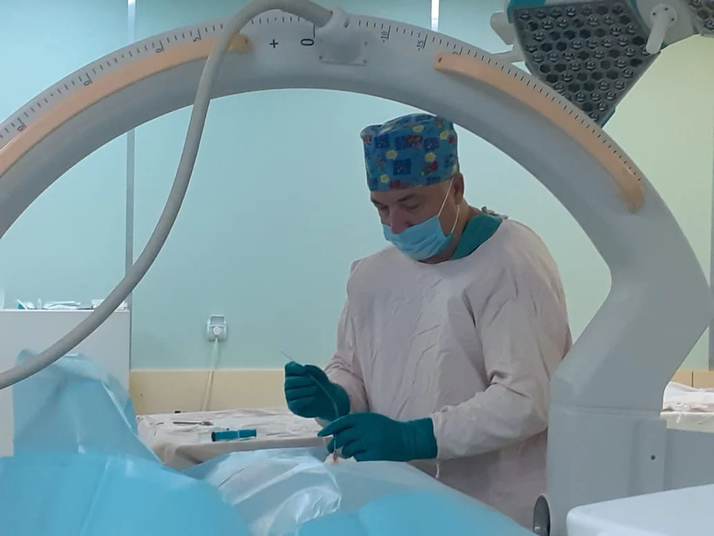 Нейрохирурги областной больницы запустили в серию новую методику проведения операций на спинном мозге