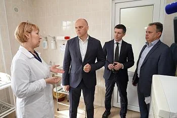 Алексей Беспрозванных оценил качество медицинских услуг в Черняховском округе Алексей Беспрозванных оценил качество медицинских услуг в Черняховском округе