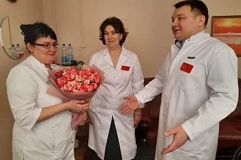 В Калининграде в поликлинике на ул. Краснопрудной чествовали фельдшера - участницу специальной военной операции В Калининграде в поликлинике на ул. Краснопрудной чествовали фельдшера - участницу специальной военной операции