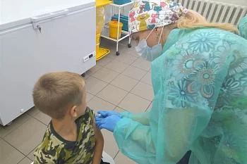 В течение месяца от гриппа привито сто сорок тысяч жителей региона