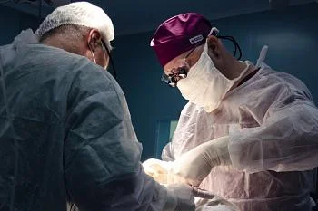 В Онкоцентре прошли первые операции по удалению щитовидной железы